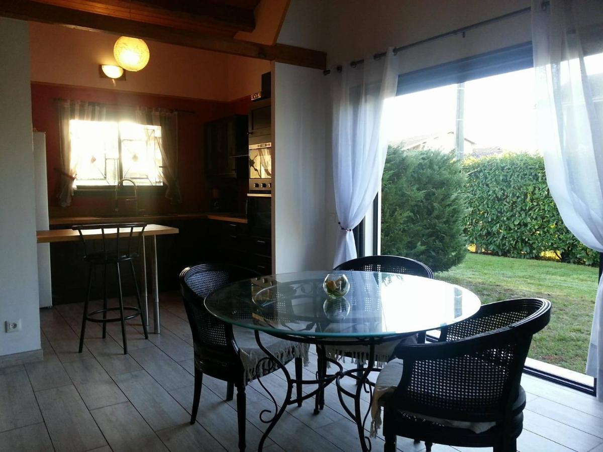 Chambre Privee Badet Salles  Εξωτερικό φωτογραφία