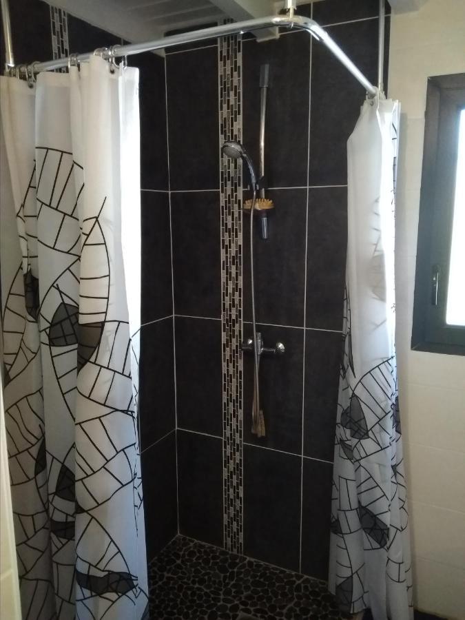 Chambre Privee Badet Salles  Εξωτερικό φωτογραφία